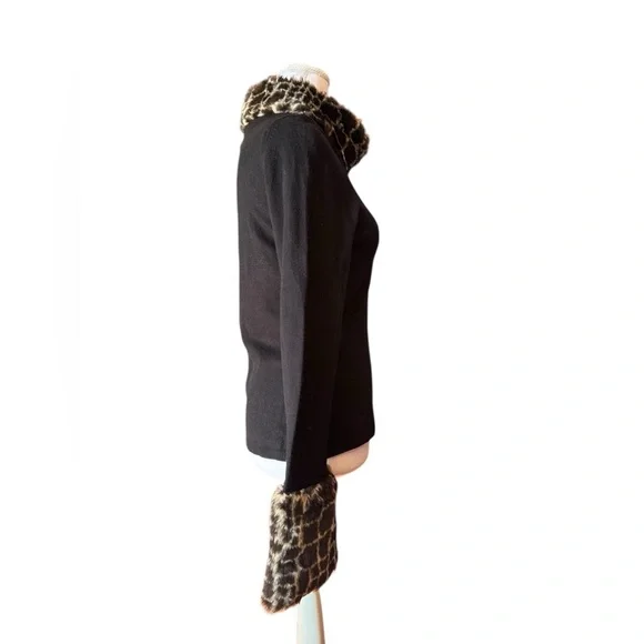 INC Y2K Black Sweater w/ Giraffe Print Faux Fur Collar & Bell Cuffs Medium - Picture 6 of 10